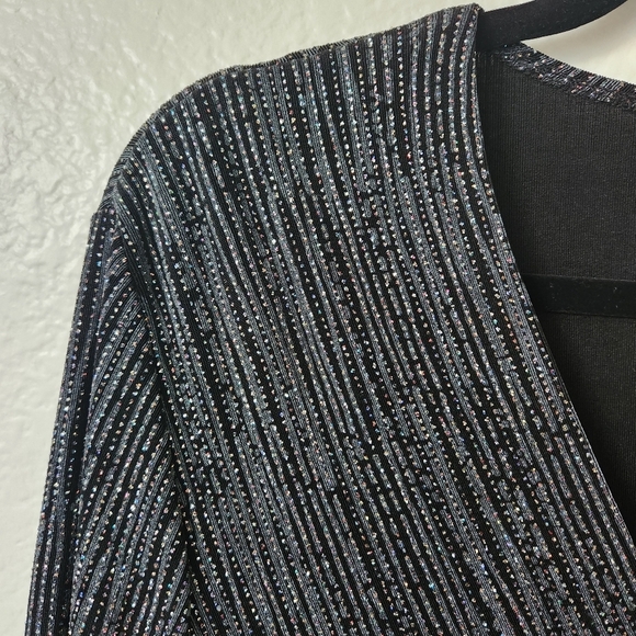 Patra Black And Silver Sparkle V-Neck Top Size Xlarge - Picture 6 of 10